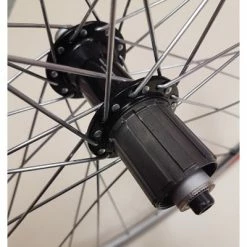 Mach1 Roue Vélo Course 700 Arrière Alu Cassette à Blocage Rapide 8 Mach1 Roue Vélo Course 700 Arrière Alu Cassette à Blocage Rapide -Porte-vélo Soldes Magasin roue velo course 700 arriere alu cassette a blocage rapide full 3