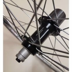 Mach1 Roue Vélo Course 700 Arrière Alu Cassette à Blocage Rapide 9 Mach1 Roue Vélo Course 700 Arrière Alu Cassette à Blocage Rapide -Porte-vélo Soldes Magasin roue velo course 700 arriere alu cassette a blocage rapide full 4